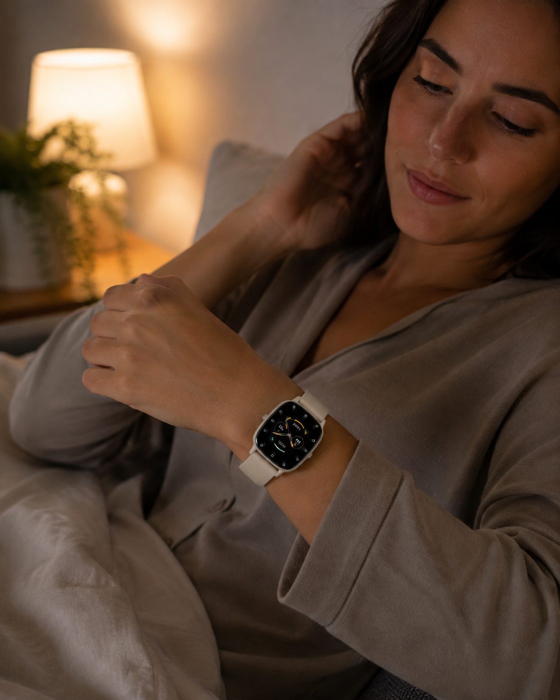 KSIX Pulse Beige – Smartwatch TFT 1,83" con Chiamate Bluetooth, oltre 100 Modalità Sport e IP68