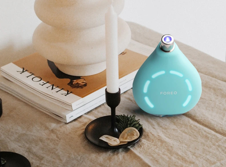 FOREO KIWI™ – Aspiratore per Punti Neri con Tecnologia Vacuum e Luce LED Blu
