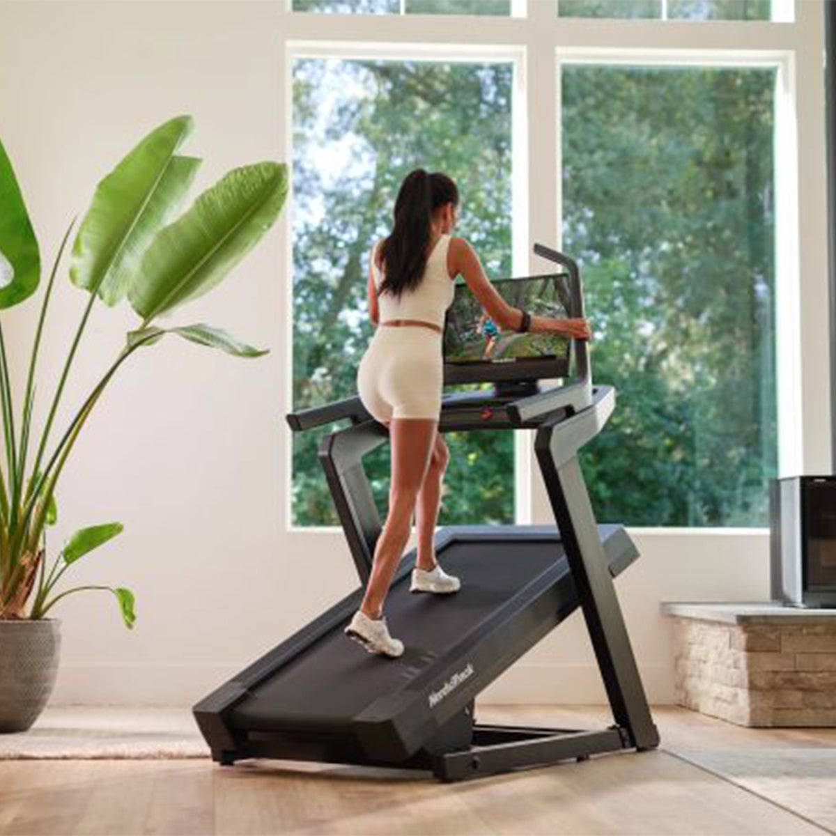NordicTrack X24 Tapis roulant + IFIT Pro Annuale