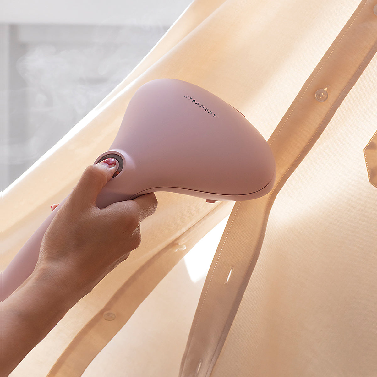 Steamery Cirrus 2 – Stiratore Verticale Portatile dal Design Scandinavo