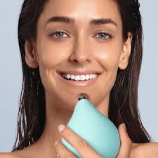 FOREO KIWI™ – Aspiratore per Punti Neri con Tecnologia Vacuum e Luce LED Blu