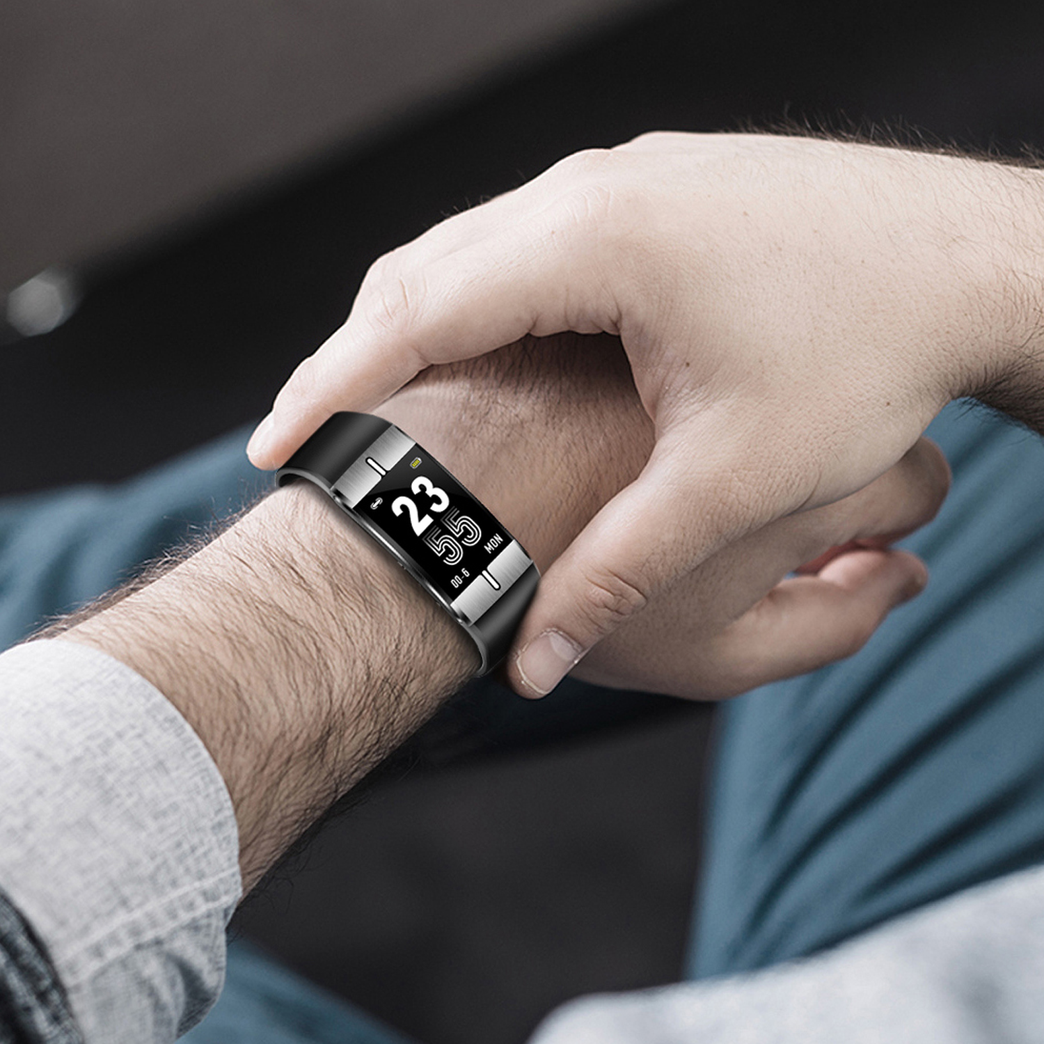 MAXCOM FW34 Silver Smartwatch – Compatto, Leggero e con Monitoraggio Attività Completo