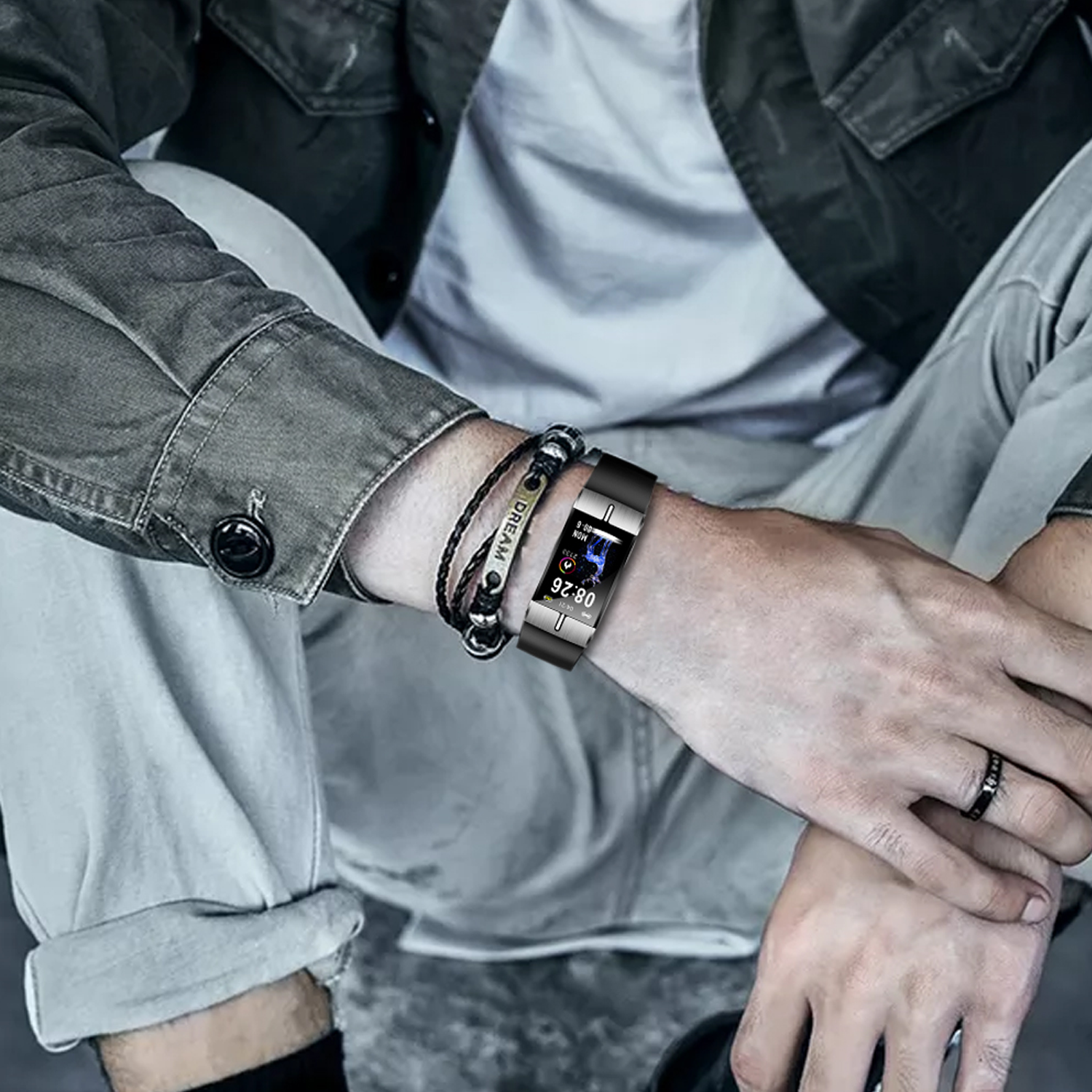 MAXCOM FW34 Silver Smartwatch – Compatto, Leggero e con Monitoraggio Attività Completo