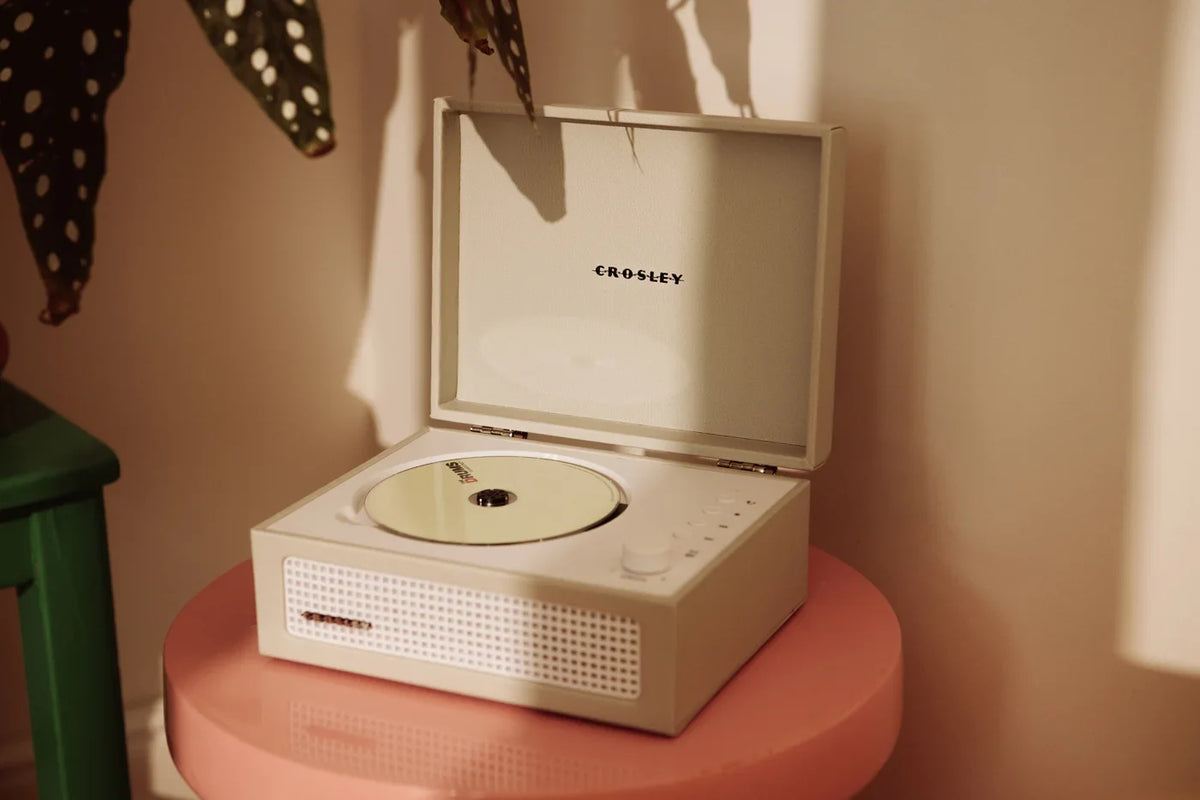Crosley Voyager CD Player – Lettore CD Portatile Bluetooth 6.0 con Radio FM
