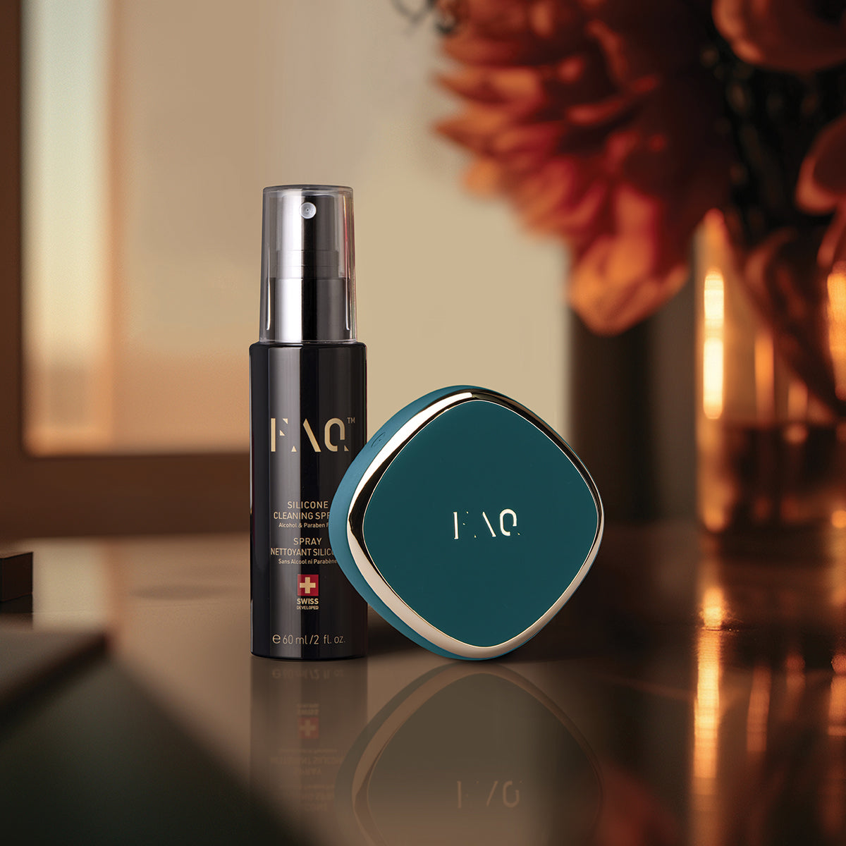 Foreo FAQ™ 301 Massaggiatore per il Cuoio Capelluto con LED