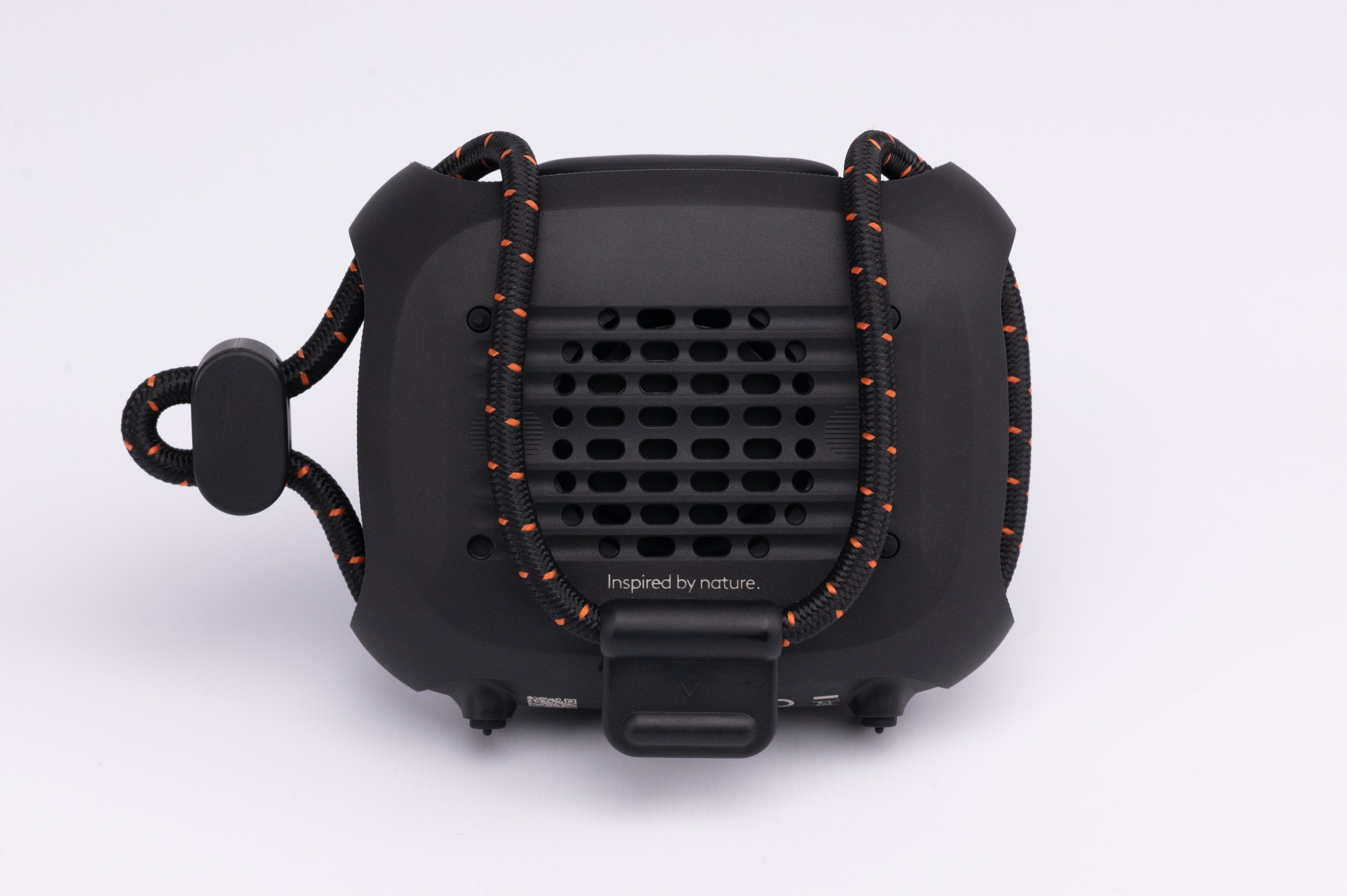 HUNE SAUCO™ Black – Speaker Bluetooth Portatile Outdoor in Materiali Riciclati