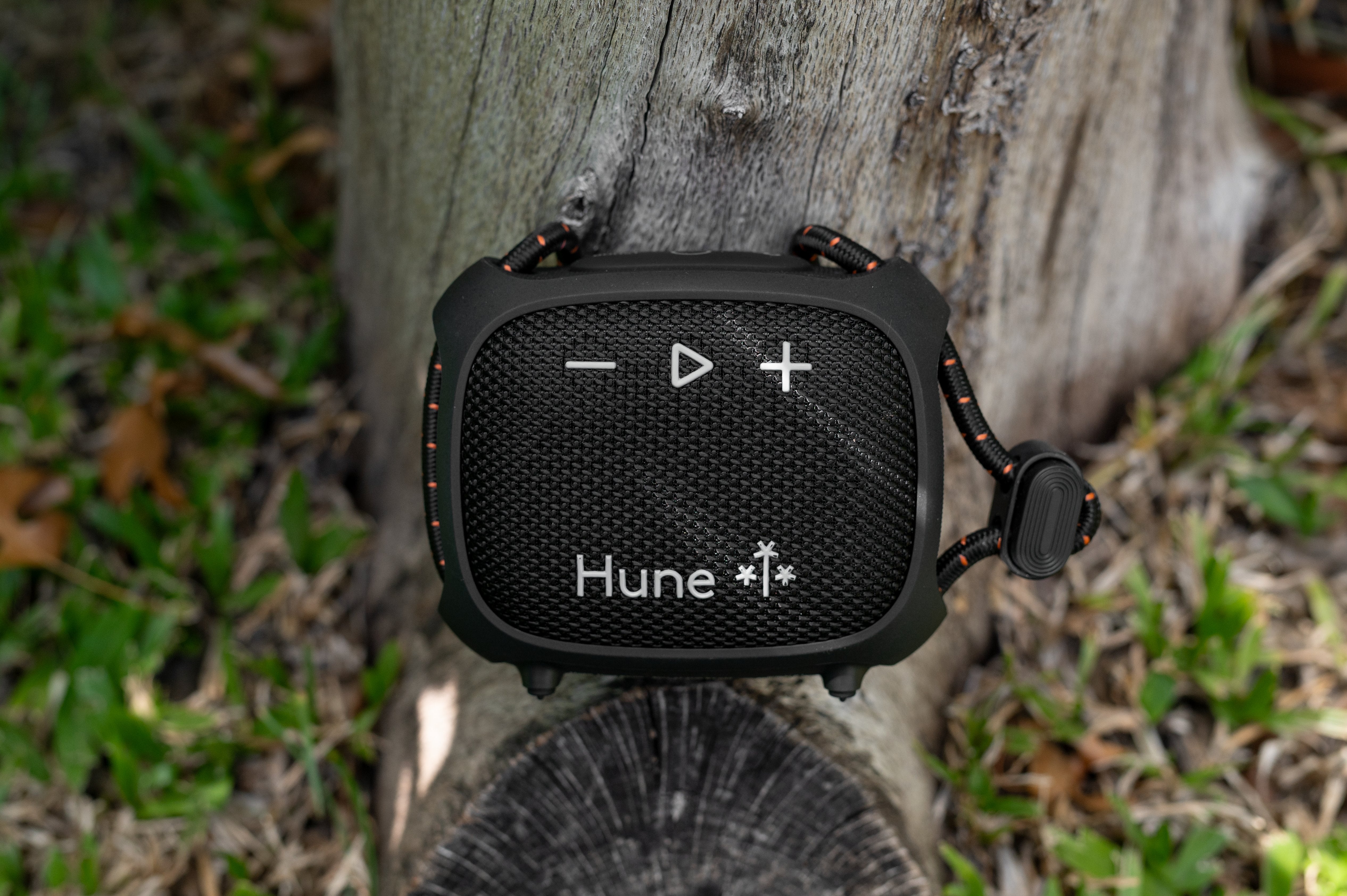 HUNE SAUCO™ Black – Speaker Bluetooth Portatile Outdoor in Materiali Riciclati