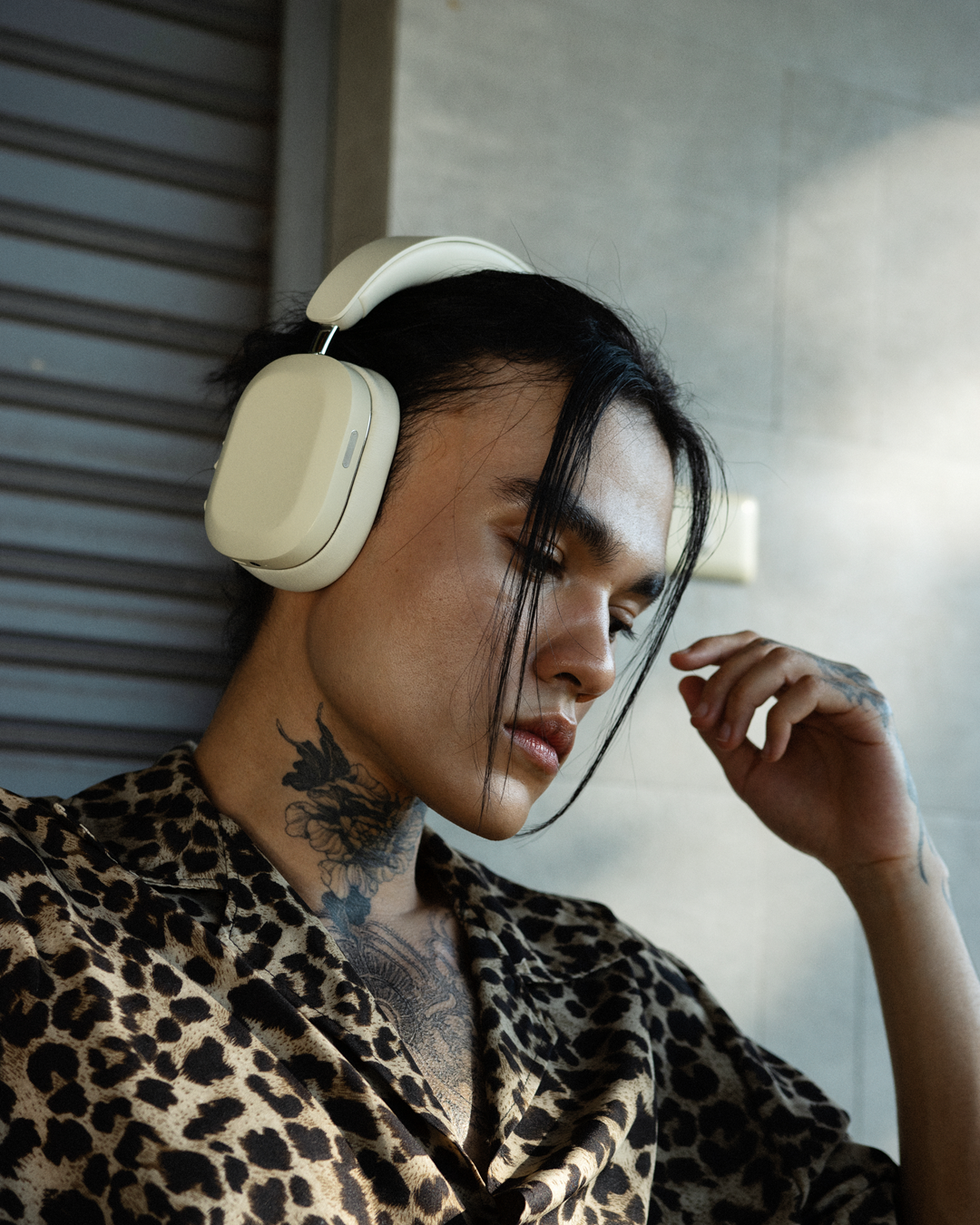 MONDO by Defunc ANC Headphones Beige – Cuffie Over-Ear Wireless con Active Noise Cancelling