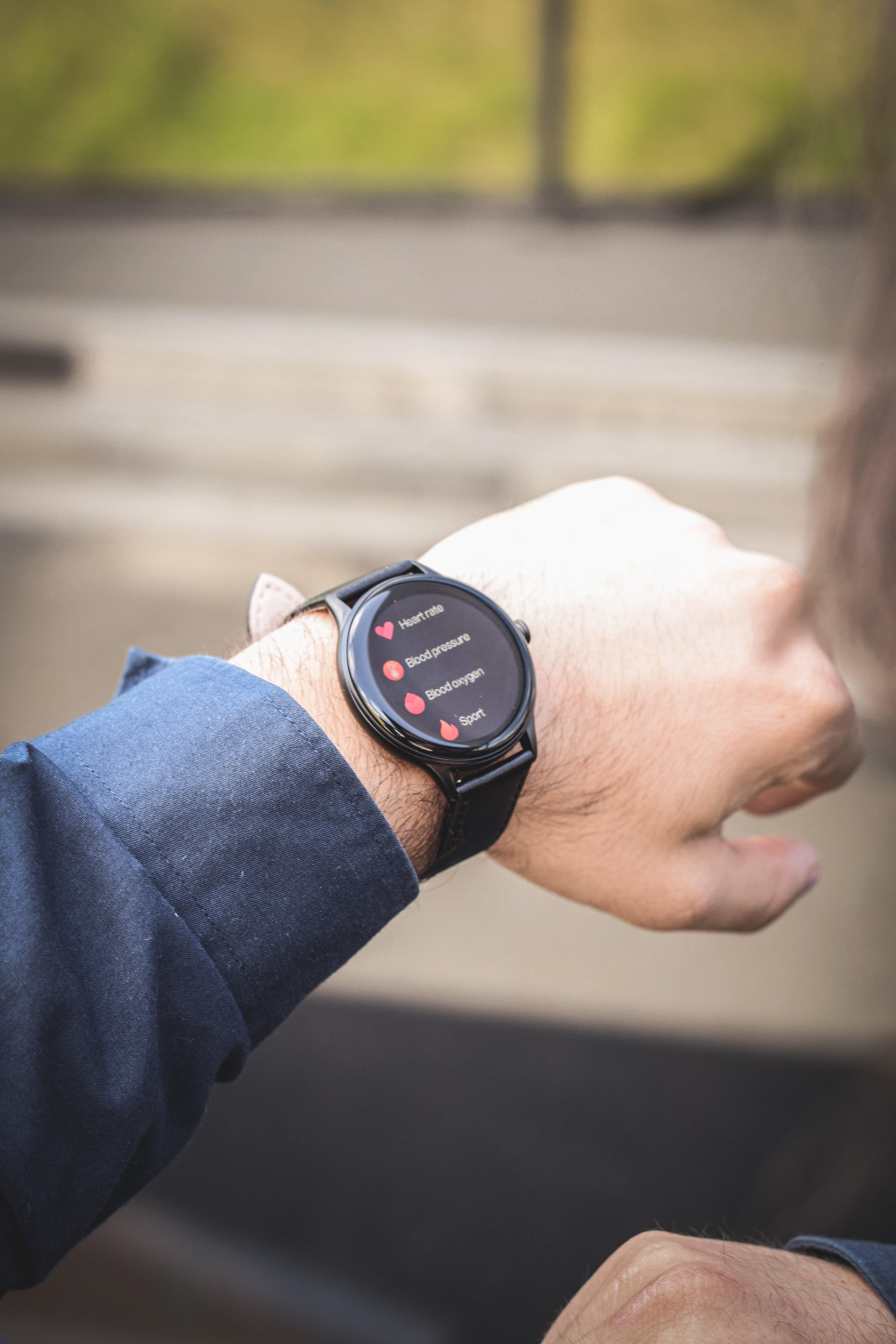MAXCOM FW48 Vanad Smartwatch Nero Opaco – AMOLED 1.32” e Funzioni Smart Avanzate