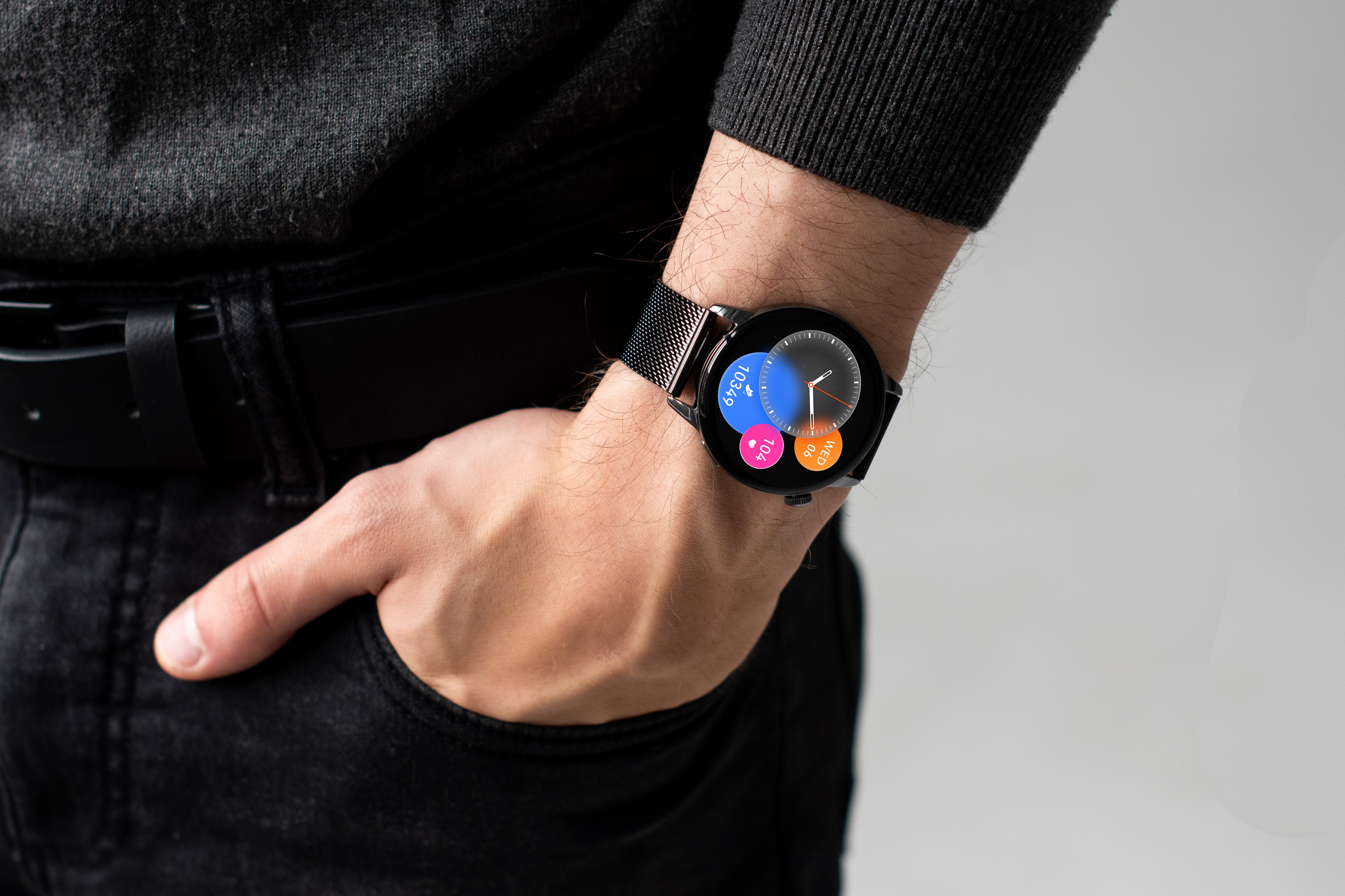 MAXCOM FW58 Vanad Pro Smartwatch Nero – AMOLED 1.3” con Chiamate Bluetooth e Monitoraggio Avanzato
