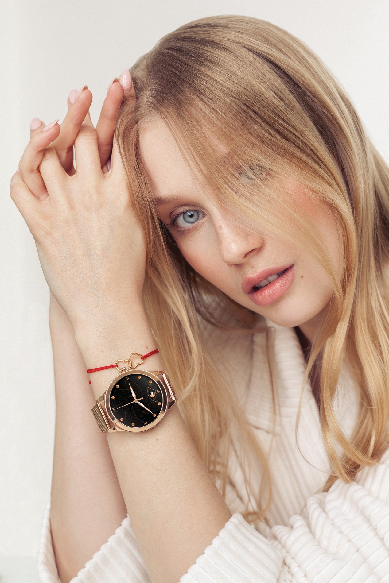 MAXCOM FW42 SR Gold Smartwatch – Eleganza in Acciaio e Funzioni Smart Complete