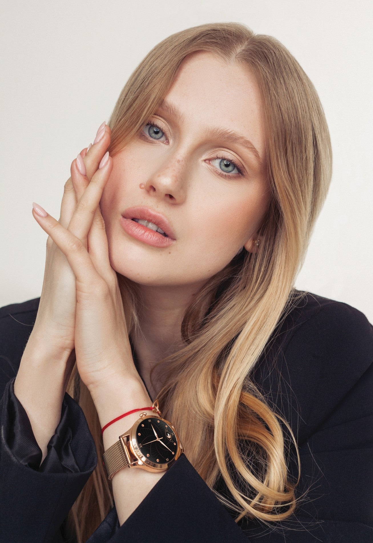 MAXCOM FW42 SR Gold Smartwatch – Eleganza in Acciaio e Funzioni Smart Complete